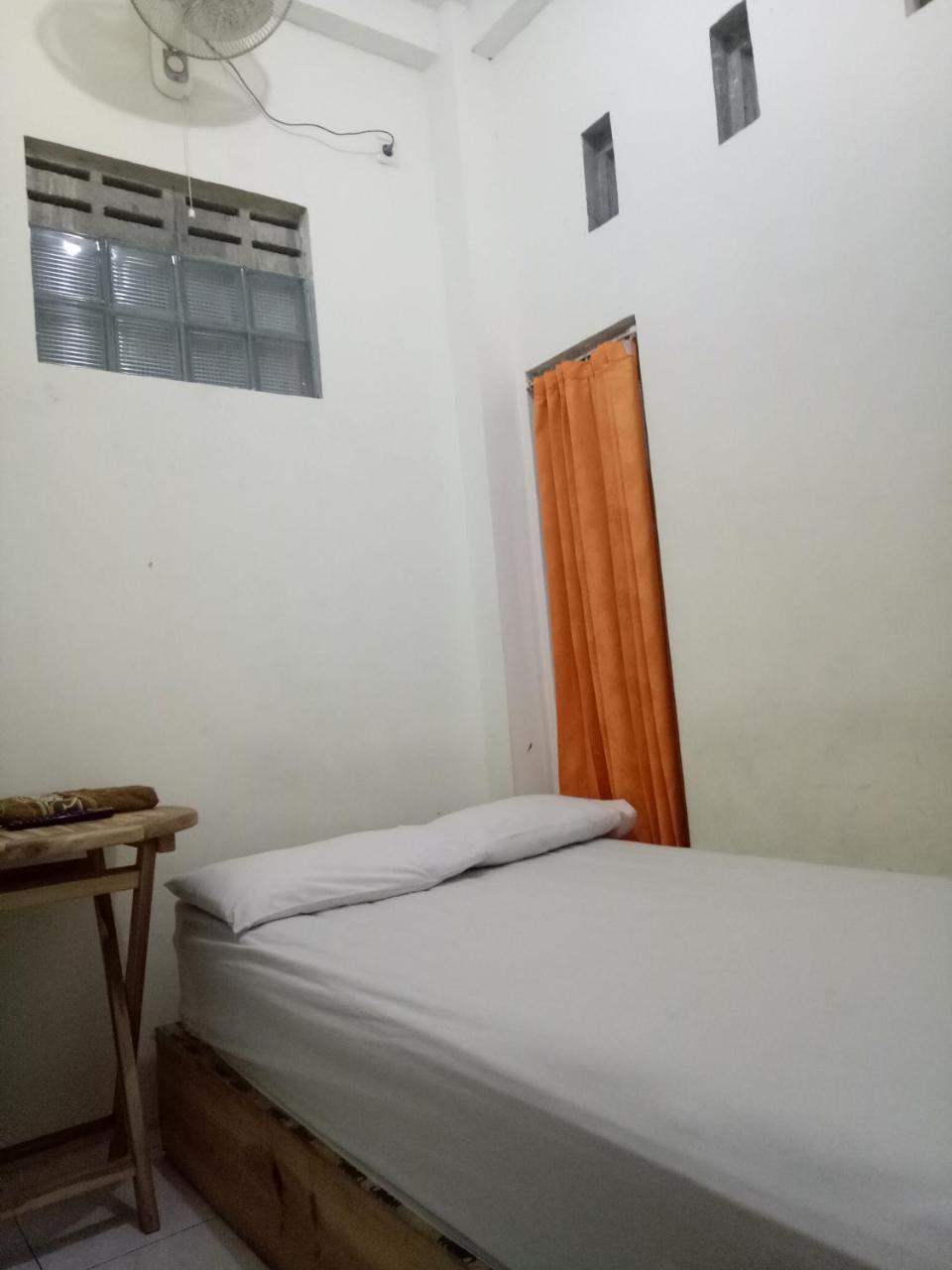Losmen Fadel Malioboro Jogja Yogyakarta Exterior photo